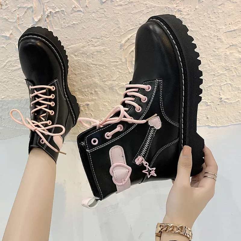 2022 New Women&#39;s Boots Thick Sole PU Leather Lace Up Square Heel Round Toe Solid Color New Women&#39;s Boots Gothic Motorcycle Boots