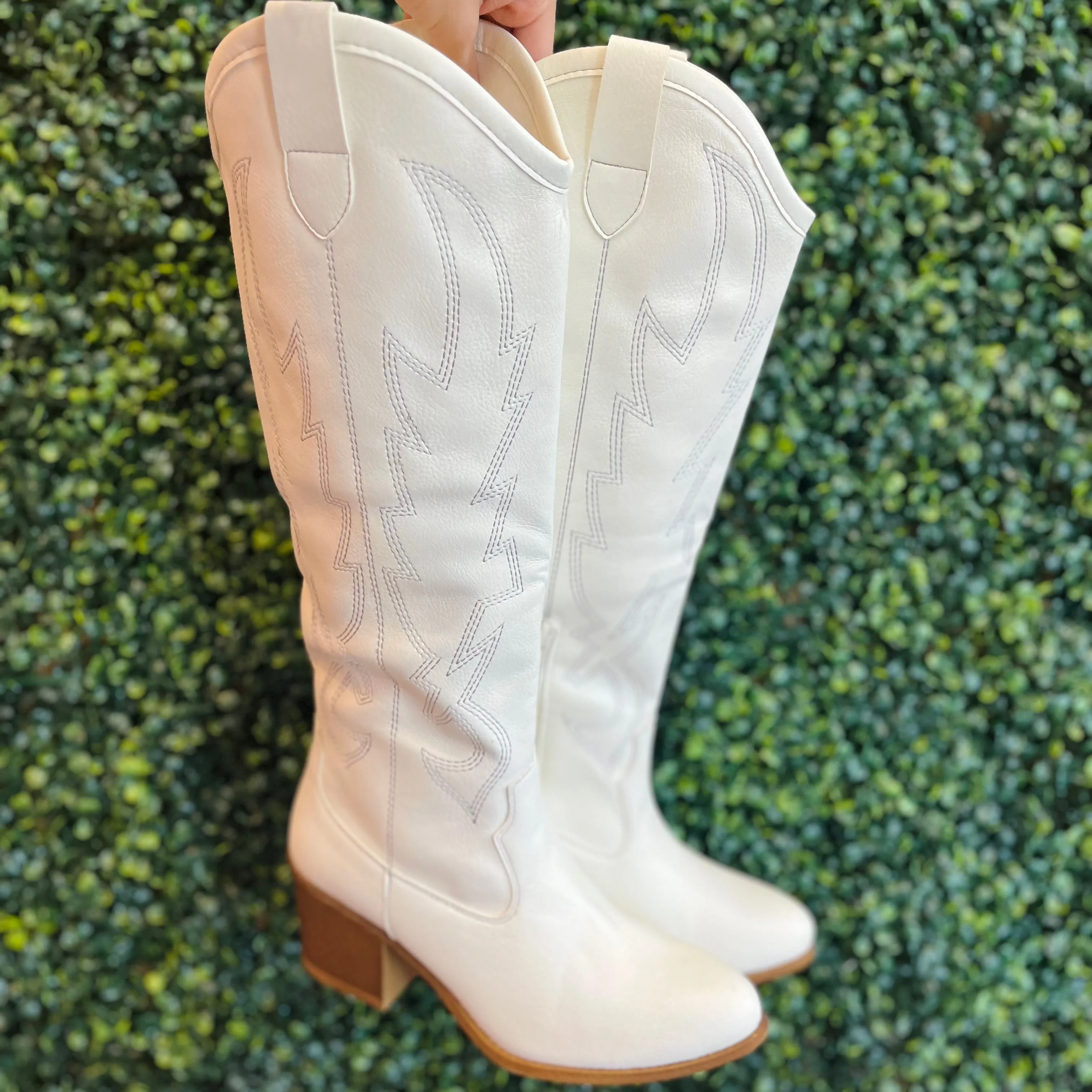 Dixie White Embroidered Cowboy Boot