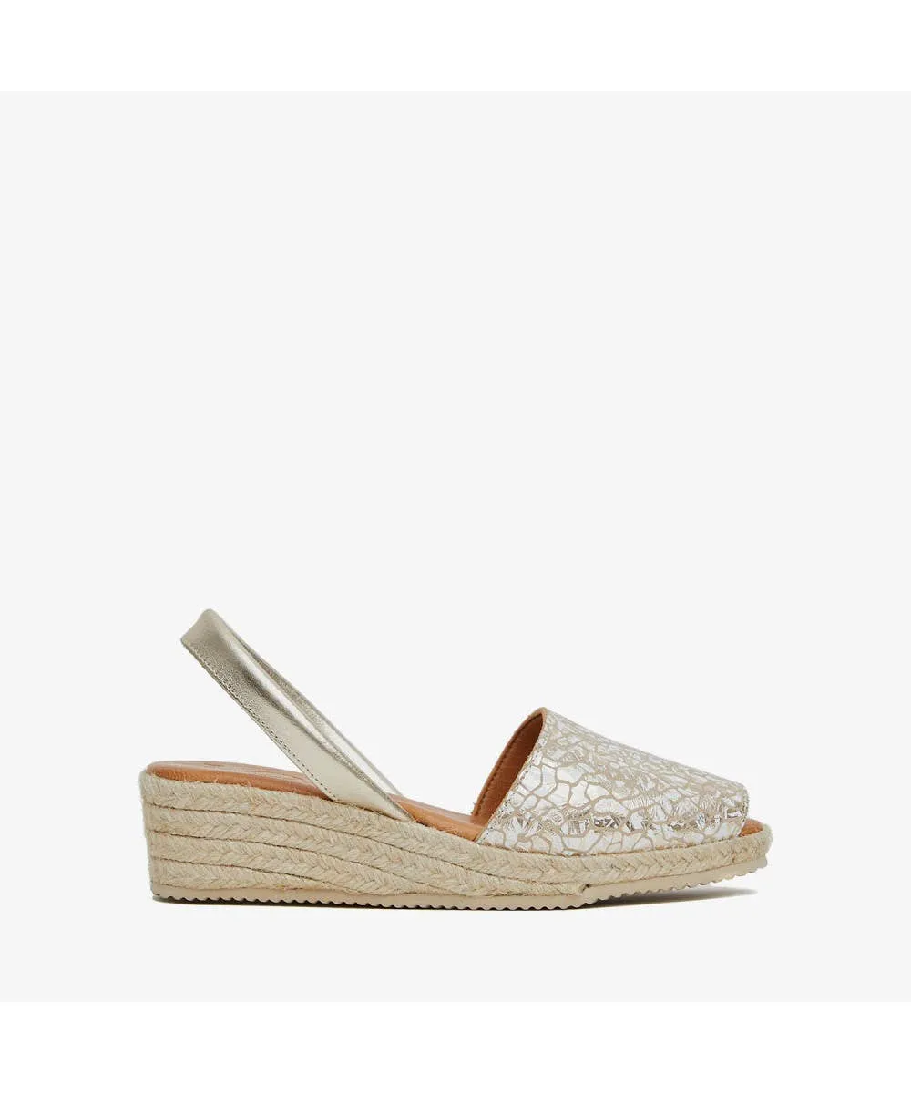 Lola Almagro Platinum Binimel Sandal